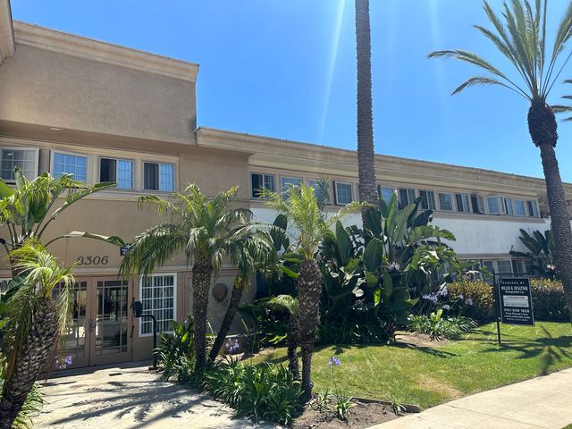 8306 W  Manchester Ave  #13, Playa Del Rey, CA 90293