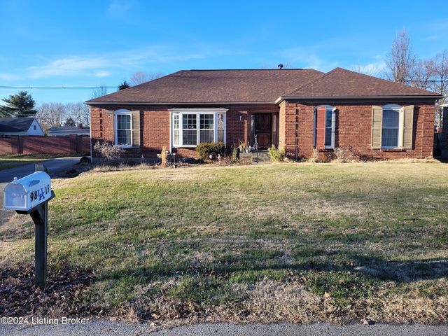 9815 Cypress Creek Dr, Hickory Hill, KY 40241