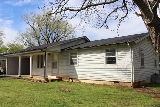 312 Ford Rd, Muscle Shoals, AL 35661