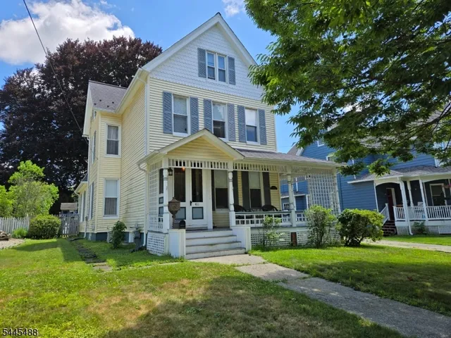 411 Grand Ave, Hackettstown, NJ 07840
