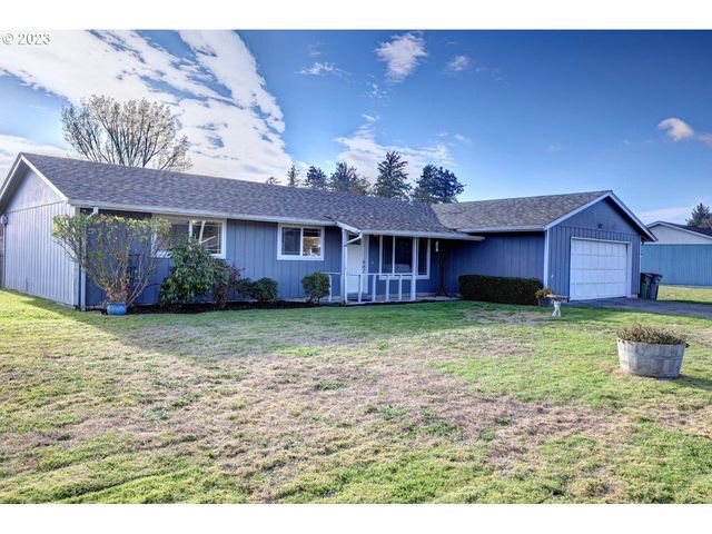 264 NW 1st St, Warrenton, OR 97146