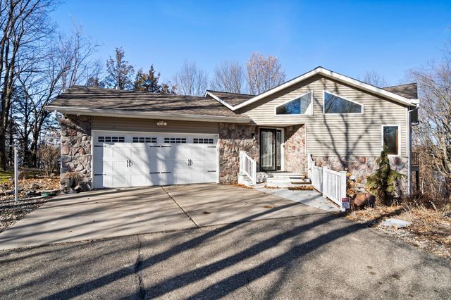 2709 Kimball Ave NW, Annandale, MN 55302