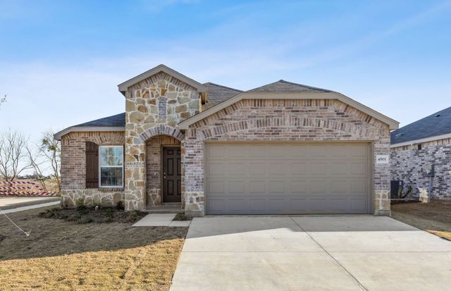 4501 Greyberry Dr, Crowley, TX 76036
