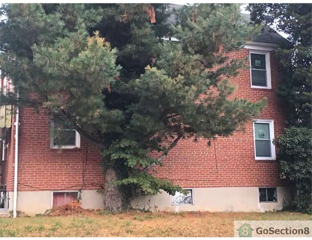 590 Lucia Ave, Baltimore, MD 21229