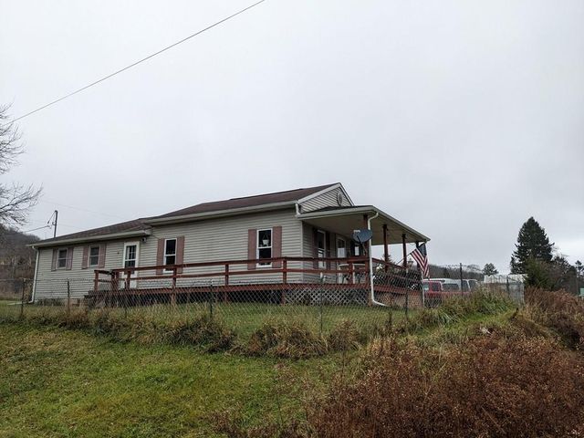 2703 Phoenix Run Rd, Sabinsville, PA 16943