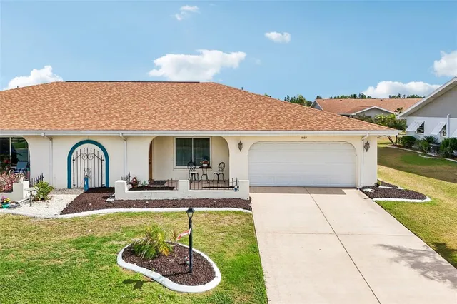 1607 Cloister Dr, Sun City Center, FL 33573