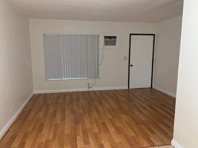 Address Not Disclosed, Panorama City, CA 91402