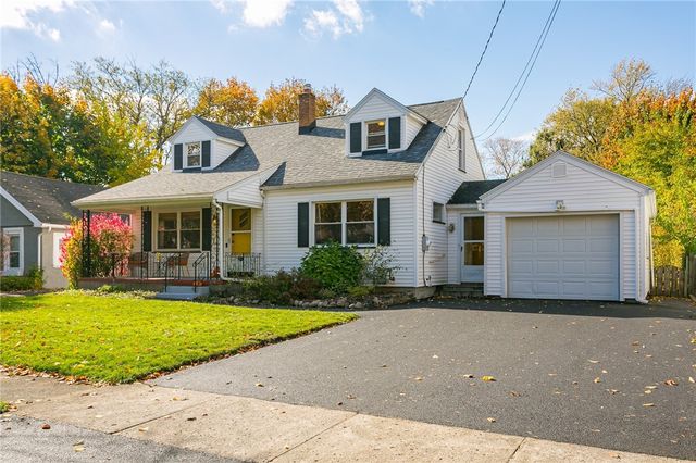53 Crossfield Rd, Rochester, NY 14609