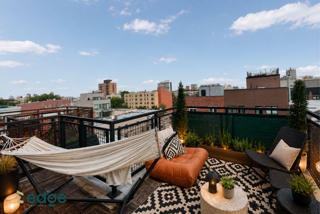 82 Jefferson St #3R, Brooklyn, NY 11206