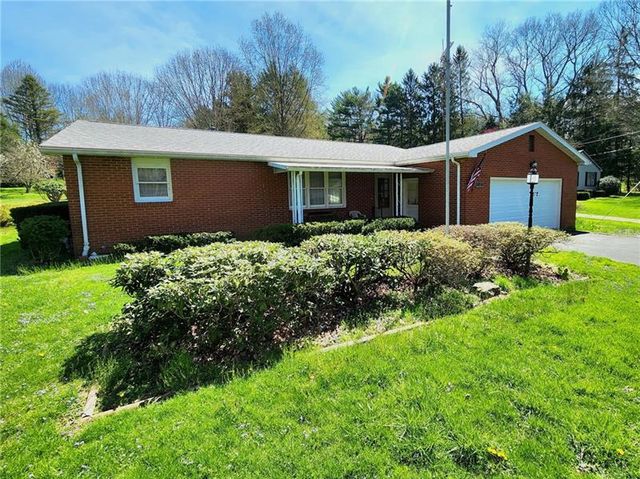 3060 Valley View Rd, Clark, PA 16113