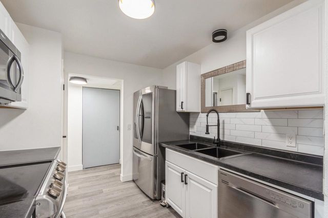 5253 North Lovers Lane ROAD #301, Milwaukee, WI 53225