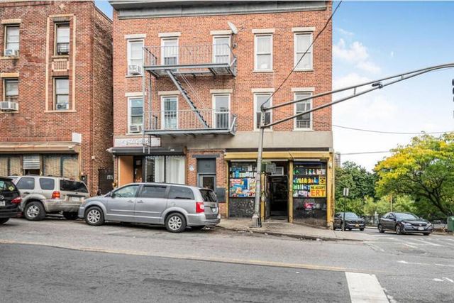 156 Palisade Ave, Yonkers, NY 10701