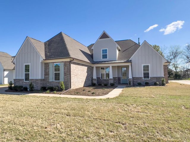 25 Rolling Hill Dr, Collierville, TN 38017