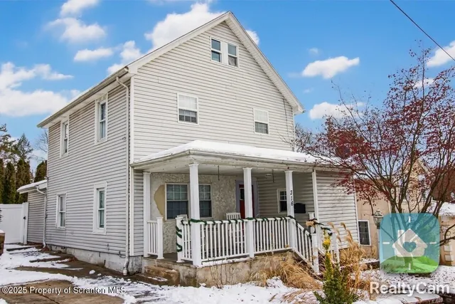 316 Bridge St, Peckville, PA 18452
