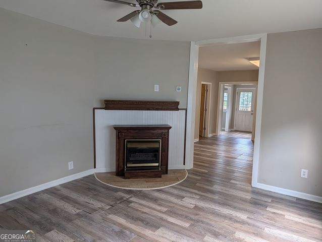 24 Alley St, Toccoa, GA 30577
