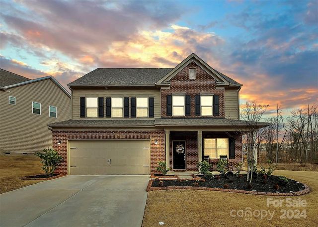 1562 Trentwood Dr, Fort Mill, SC 29715
