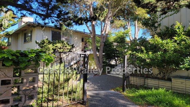 818 Sunset Dr #9aab95ab0, Pacific Grove, CA 93950