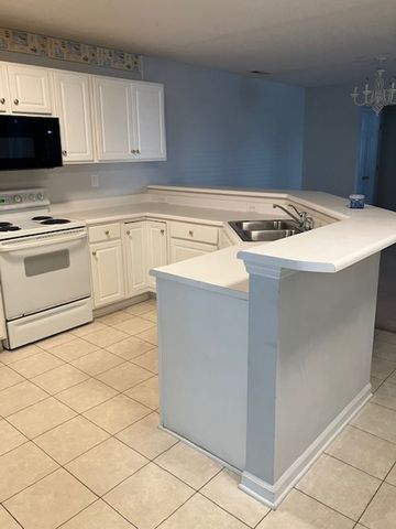 5002-10 Hunters Trl, Wilmington, NC 28405