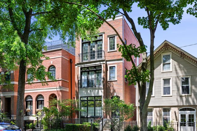 830 W  Lill Ave #1, Chicago, IL 60614