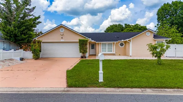 112 Rosewood Court, Kissimmee, FL 34743