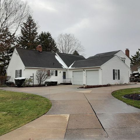 28 Ironwood Dr, Westfield Center, OH 44251