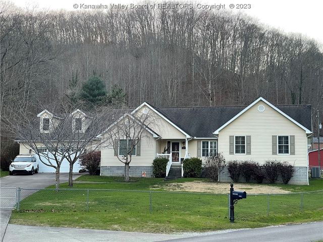 1681 Caney Branch Rd, Chapmanville, WV 25508