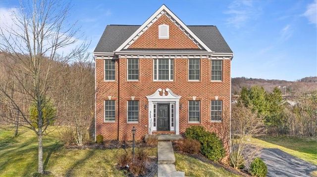 311 Providence Dr, Wexford, PA 15090