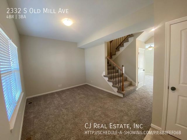 2332 S  Old Mill Ave, Independence, MO 64057