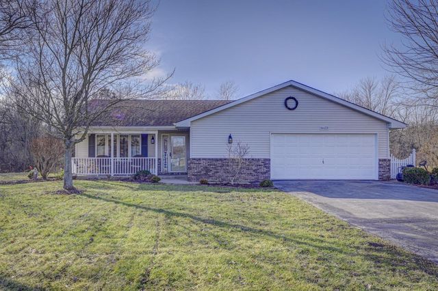 16122 Lakewood St, Lowell, IN 46356