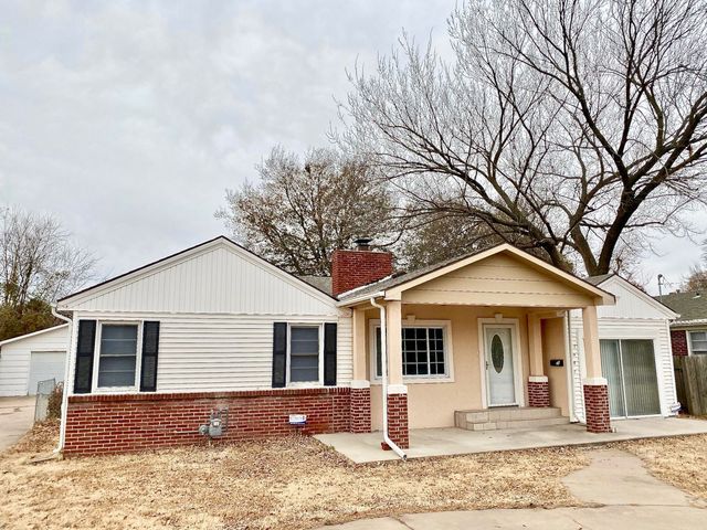 1941 S  Hillside St, Wichita, KS 67211