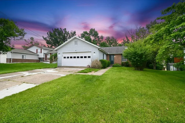 29 W  Cobblestone Ct, Florence, KY 41042