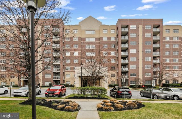 12240 Roundwood Rd #201, Lutherville Timonium, MD 21093
