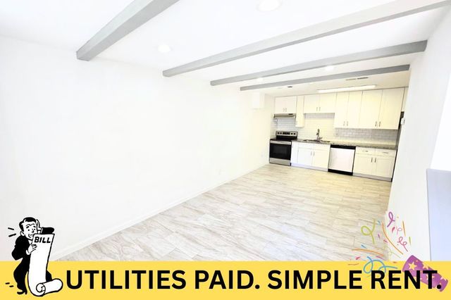 5929 Queensloch Dr #110, Houston, TX 77096