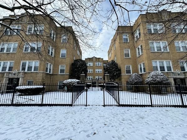1 Bedroom Apartments For Rent in 60625, - 163 Rentals | Trulia