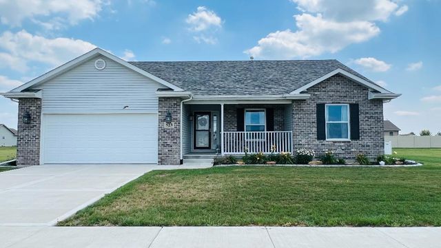 523 Carriage House Ln, Dwight, IL 60420
