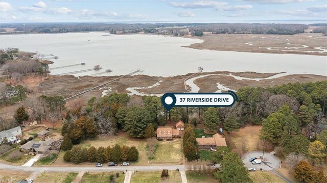 Property For Sale In Smithfield Va