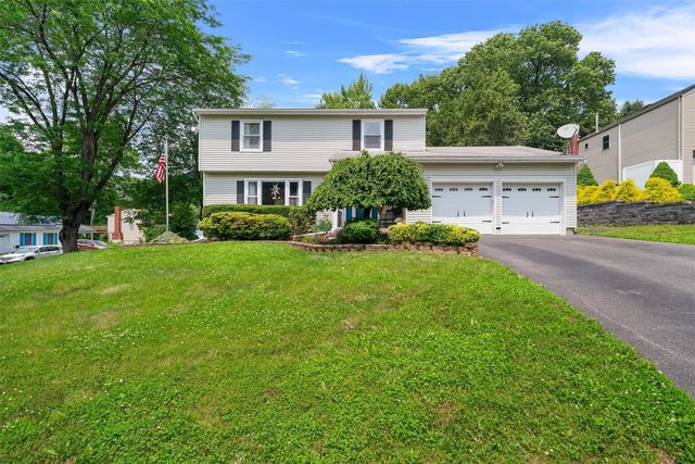 100 Shelly Court, Cornwall, NY 12518