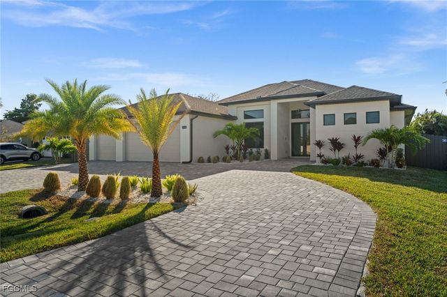 1140 SW 40th Terrace Cpe, Coral, FL 33914