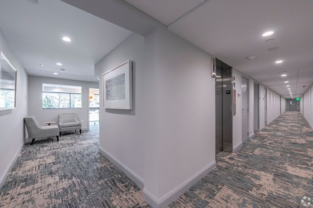 925 Mix Ave #201E, Hamden, CT 06514
