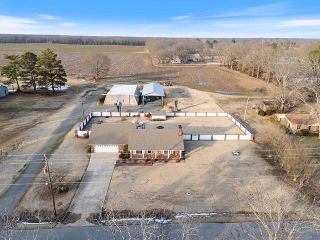 208 W  Crowly St, Hazen, AR 72064