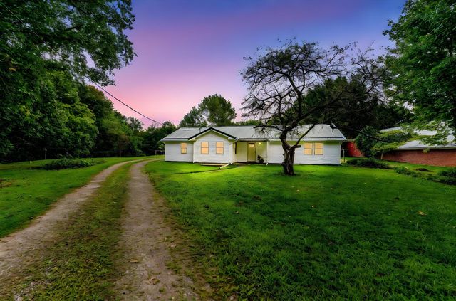 10819 Tucker Rd, Mount Vernon, OH 43050