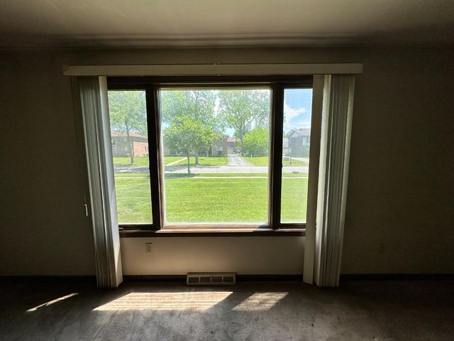 198 Denrose Dr #1, Buffalo, NY 14228