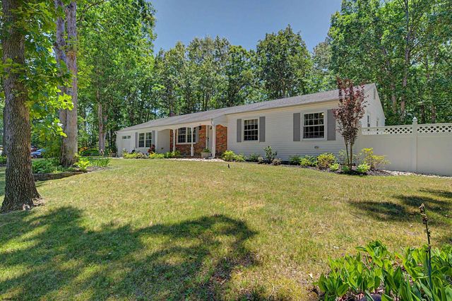 36 Deidre Dr, Egg Harbor Township, NJ 08234