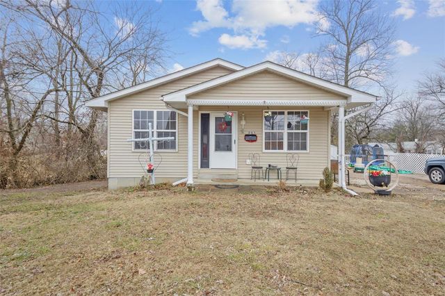 205 Russell Ave, Festus, MO 63028