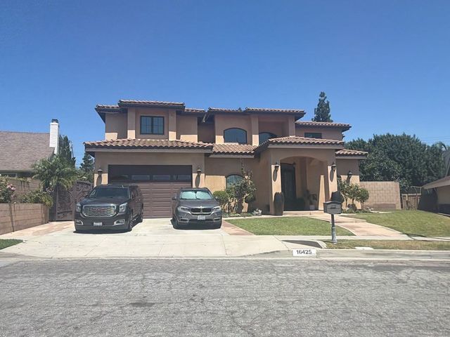 16425 Santa Bianca Dr, La Puente, CA 91745