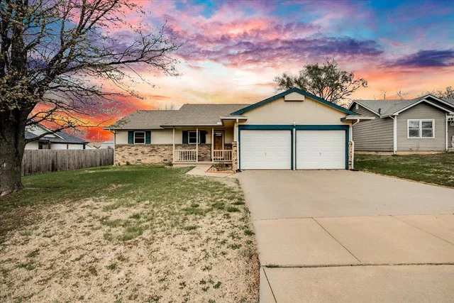 2826 W  3rd Ave, El Dorado, KS 67042
