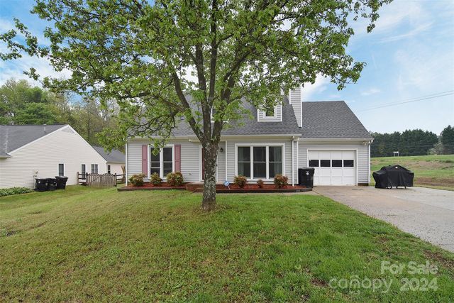 310 Windrose Ln SW, Concord, NC 28025