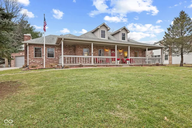 520 Denny Dr, Mooresville, IN 46158