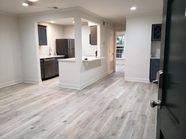 732 Cherokee St #106, New Orleans, LA 70118