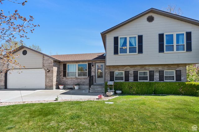 158 Lakeview Dr, Stansbury Park, UT 84074